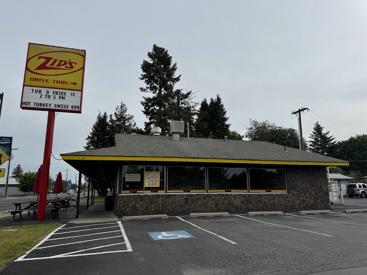 Zip's Drive In - Hayden